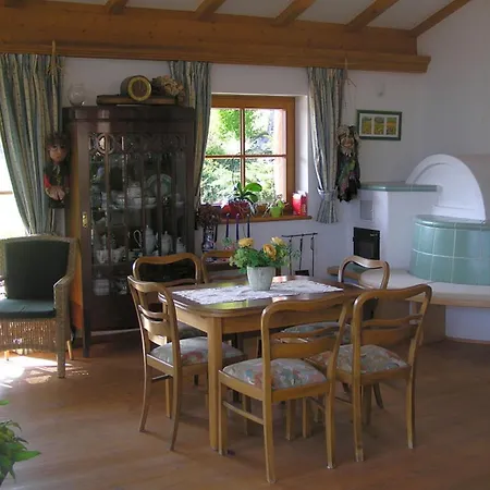 Chalet Hahnen Ferienwohnung Kirchberg in Tirol